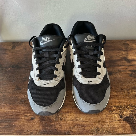 Nike Air Max Correlate Mens Running Shoes Sz 8 - Picture 2 of 10